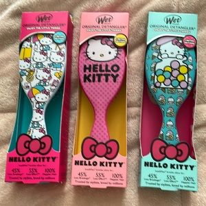 Hello Kitty Wet Brush